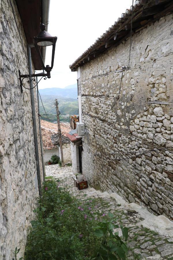 Guest House Maria - Berat Castle 外观 照片